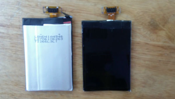 difference between the original and fake battery nexus